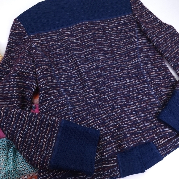 St. John Women's Gold Buttoned Blue Red Tweed Cardigan Blazer Sz 8 - Picture 10 of 12